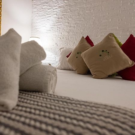 Il Giardino Di Sybar Apartment Лече Екстериор снимка