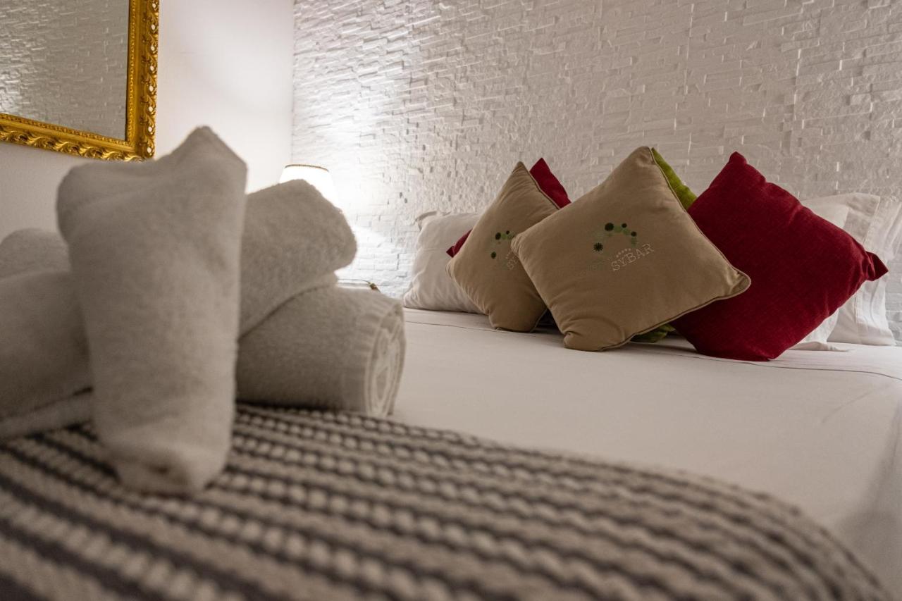 Il Giardino Di Sybar Apartment Лече Екстериор снимка