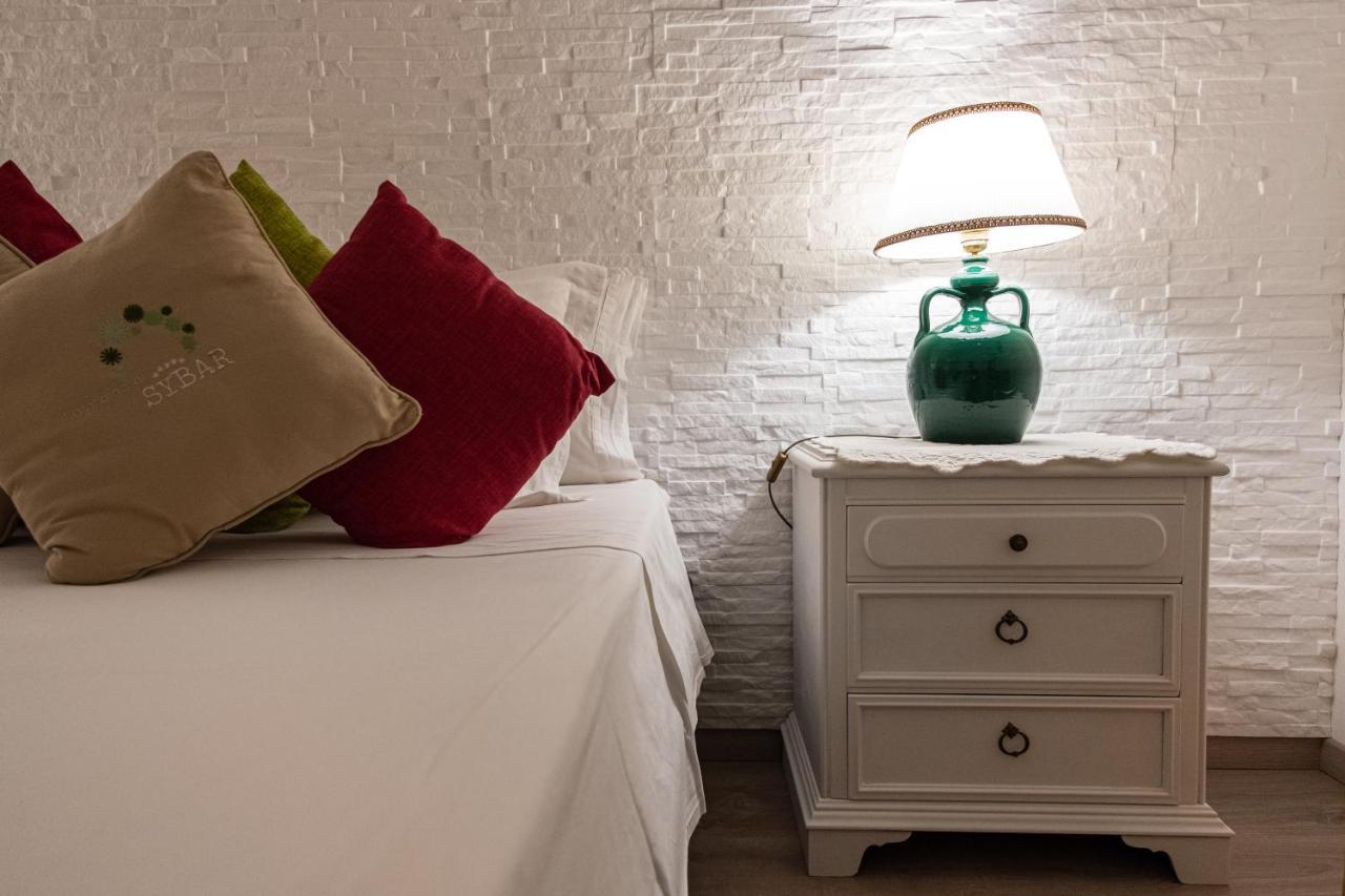 Il Giardino Di Sybar Apartment Лече Екстериор снимка